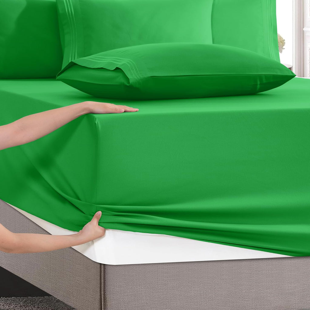 MocassiLuxuryBedding Mocassi Luxury 4-Piece Sheet Set, Ultra Soft 1800 Hotel Quality Microfiber Sheet Set, Fits Mattresses Up to 18 to 24 I…