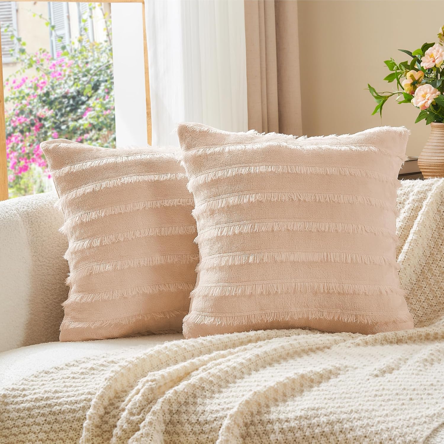 Bedelite Velvet Pillow Covers 18x18 with Zipper, 2 Pack Super Soft Square Pillow Covers for Bedroom, Sofa, Luxury Cozy Fleece Pillowcases f…