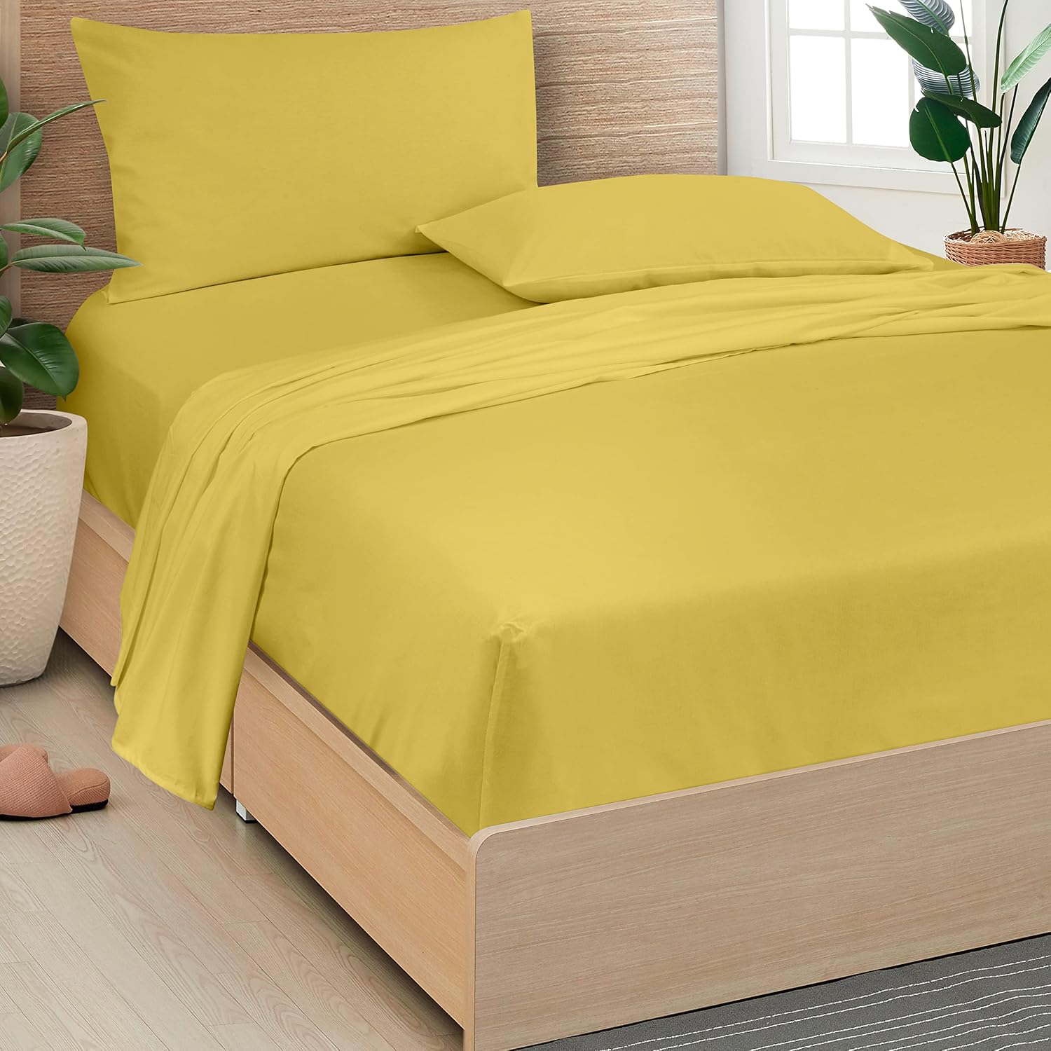 Royalelinens ROYALE LINENS 300 Thread Count 100% Long Staple Combed Cotton Sheet Set - 4 Piece Queen Bed Sheets - 1 Fitted, 1 Flat & 2 Pill…