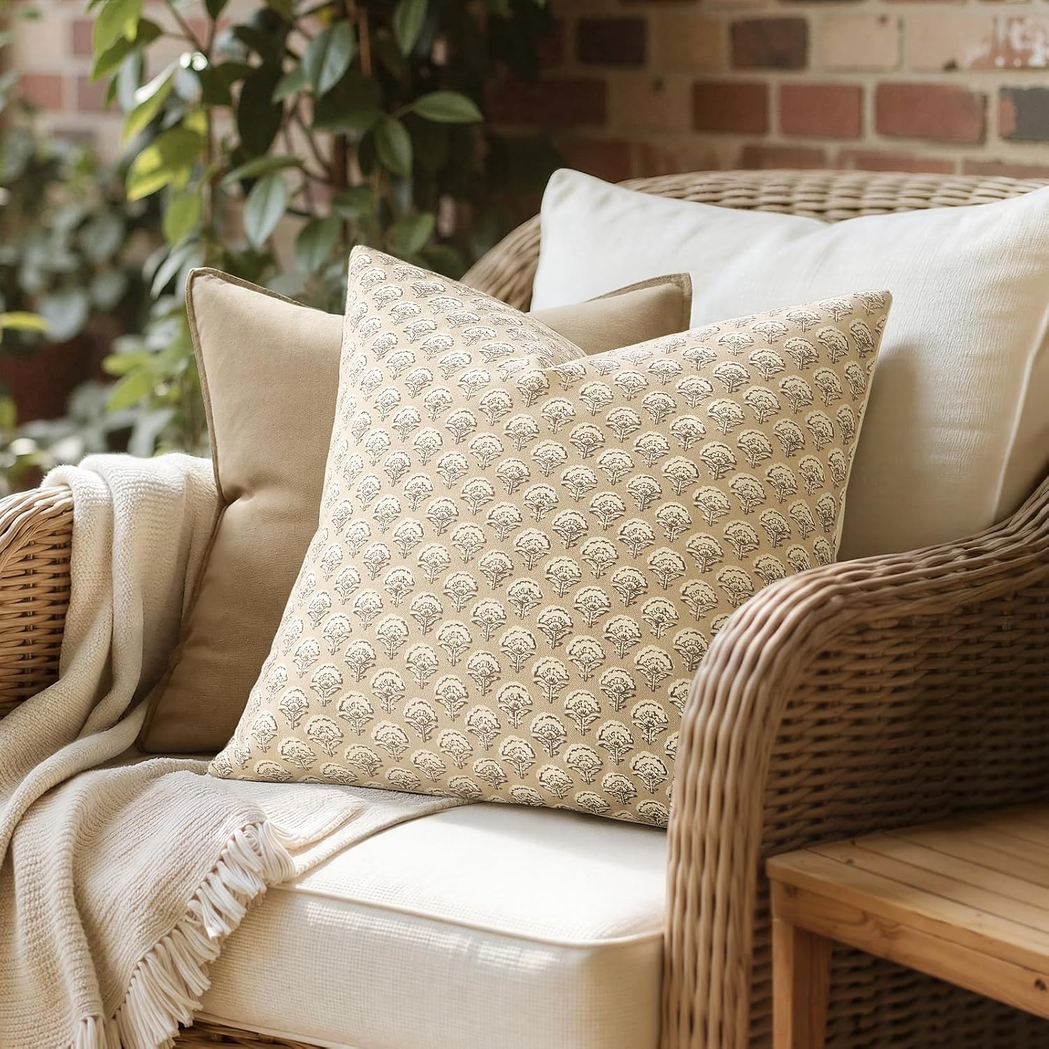 MIULEE Set of 2 Decorative Floral Pillow Covers Neutral Vintage Throw Pillows Block Print Boho Farmhouse Cushion Covers for Spring Home…