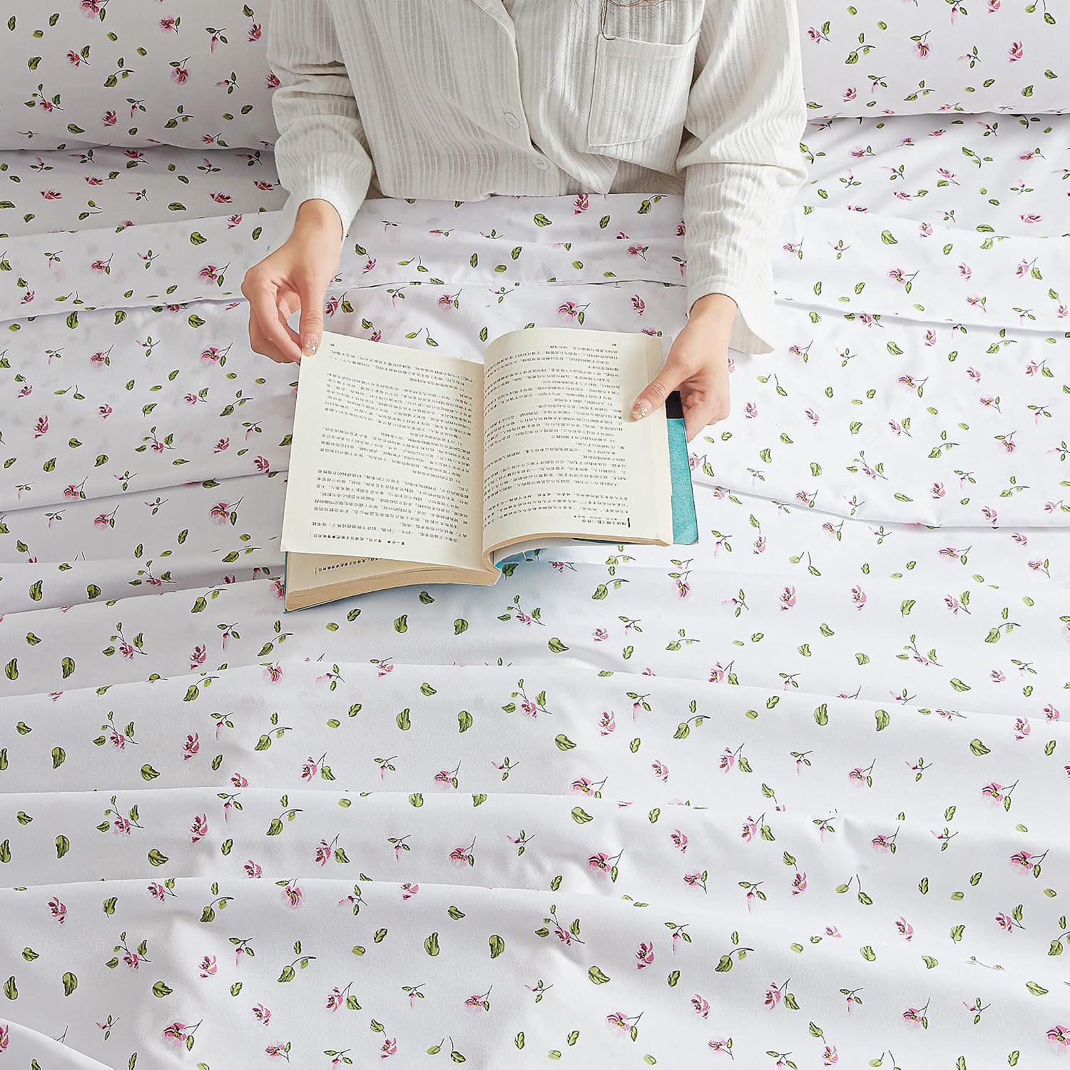 mooreeke Queen Sheets Set - 4 Pieces Soft Breathable Microfiber Bed Sheet Set - Pink Flower Green Leaf Pattern Sheet Set - Deep Pocket Non-…