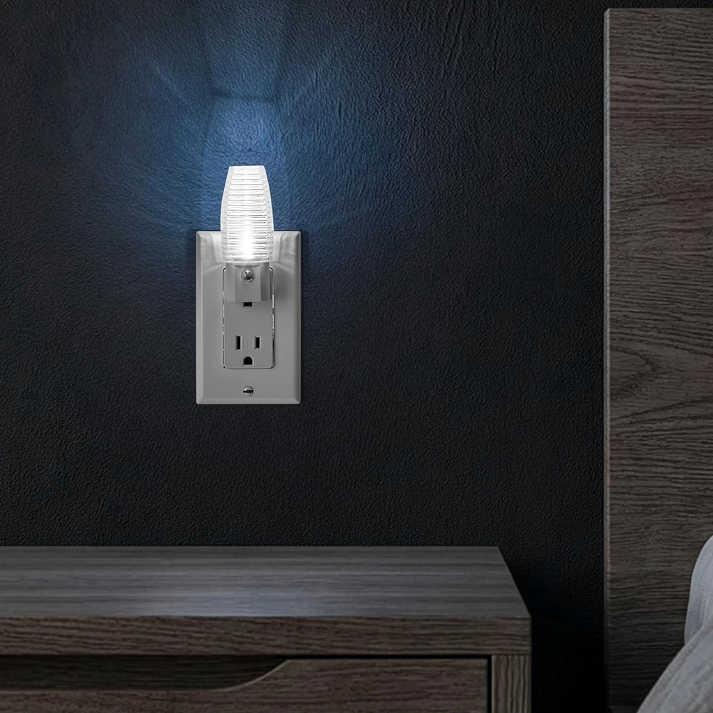 Maxxima MLN-16 LED Plug in Night Light - Features Auto Dusk to Dawn Sensor 5000K Daylight, 5 Lumens, Ideal for Bedroom, Bathroom…