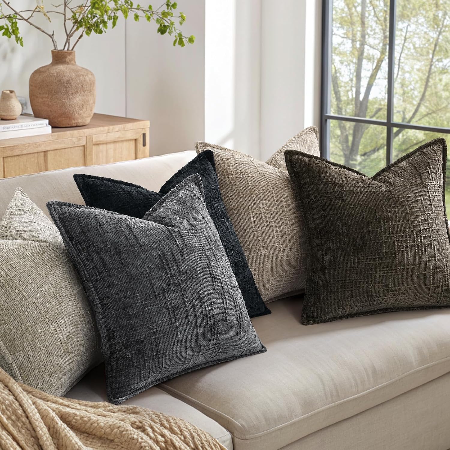 decorUhome Chenille Throw Pillow Covers 22x22 Set of 2, Soft Textured Slubby Modern Decorative Pillow Covers with Elegant Design for Couch,…