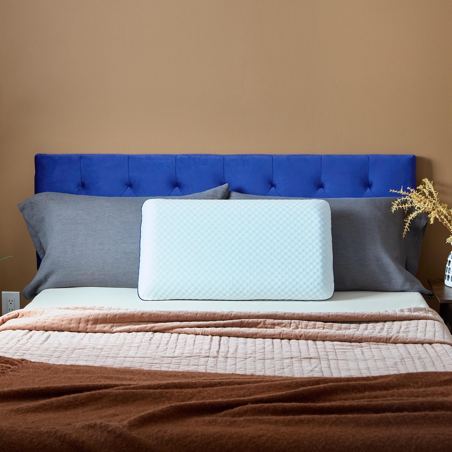 WEEKENDER Gel Memory Foam Pillow - King Size - 2-Pack - Medium Firm Feel - Neck & Shoulder Support - For Back & Side Sleepers - Home…