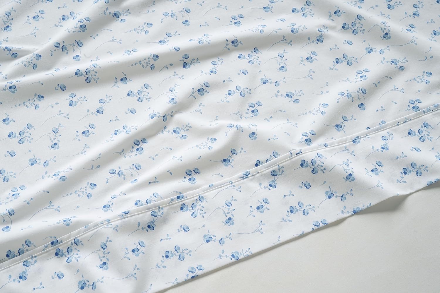 Casa Platino 100% Cotton Sheets Full Size Set - 6 Pieces (1 Flat, 1 Fitted, 4 Pillowcases) - Soft & Breathable Percale Weave - Durable &…