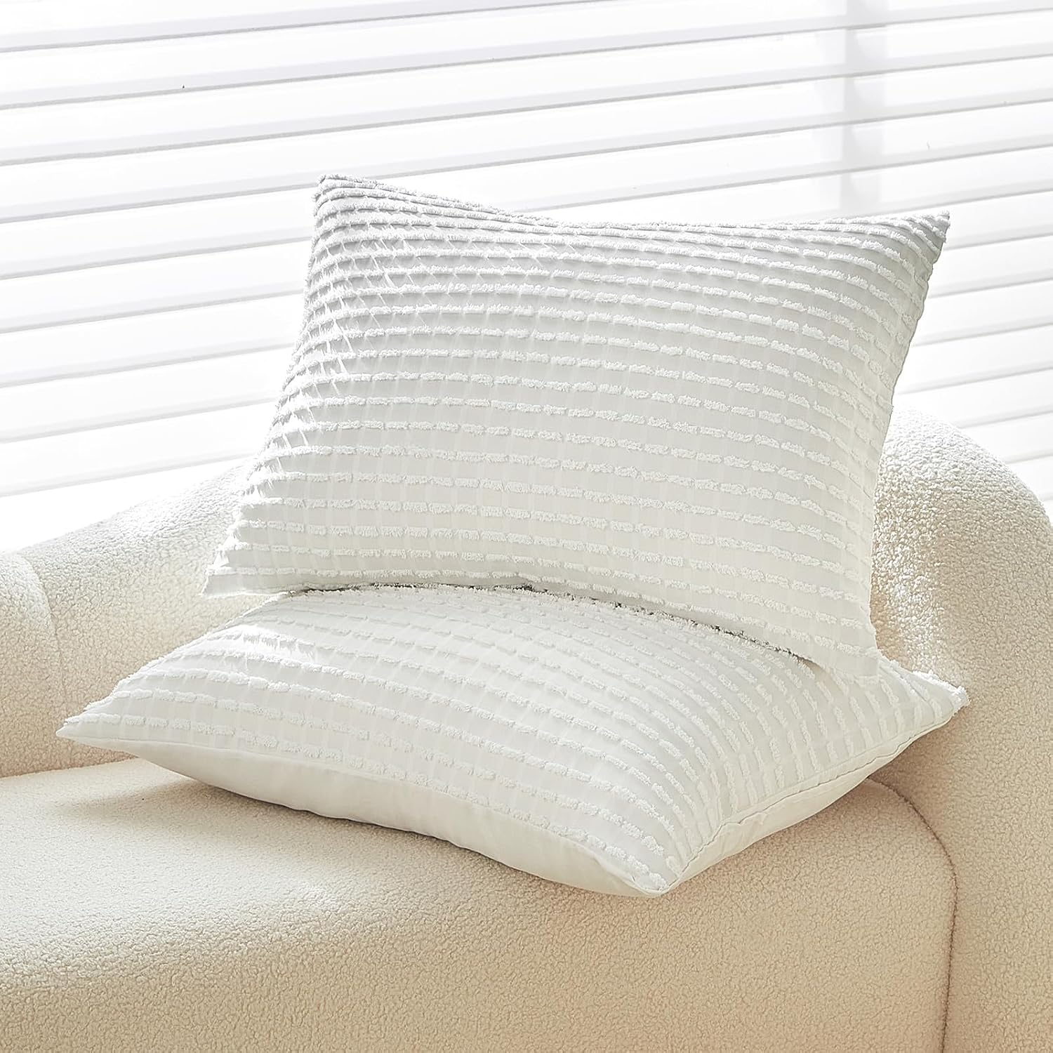 Warmdern White Pillow Covers King Pillow Cases Soft Microfiber Pillow Cases Set of 2 Boho Textured Pillowcase with Envelope Closure(White,…