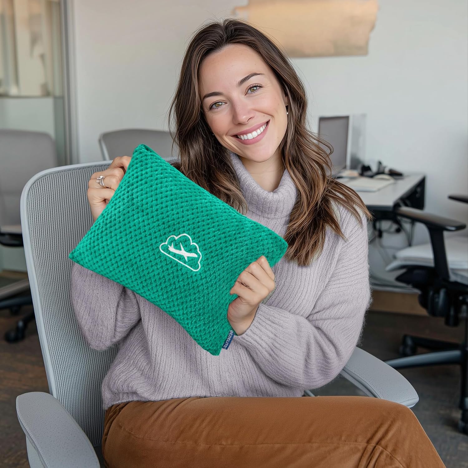 Bedelite Travel Blanket with Bag, Ultra-Soft Jacquard Fleece Blanket with Luggage Sleeve & Backpack Clip, Airplane Blanket Travel Essential…