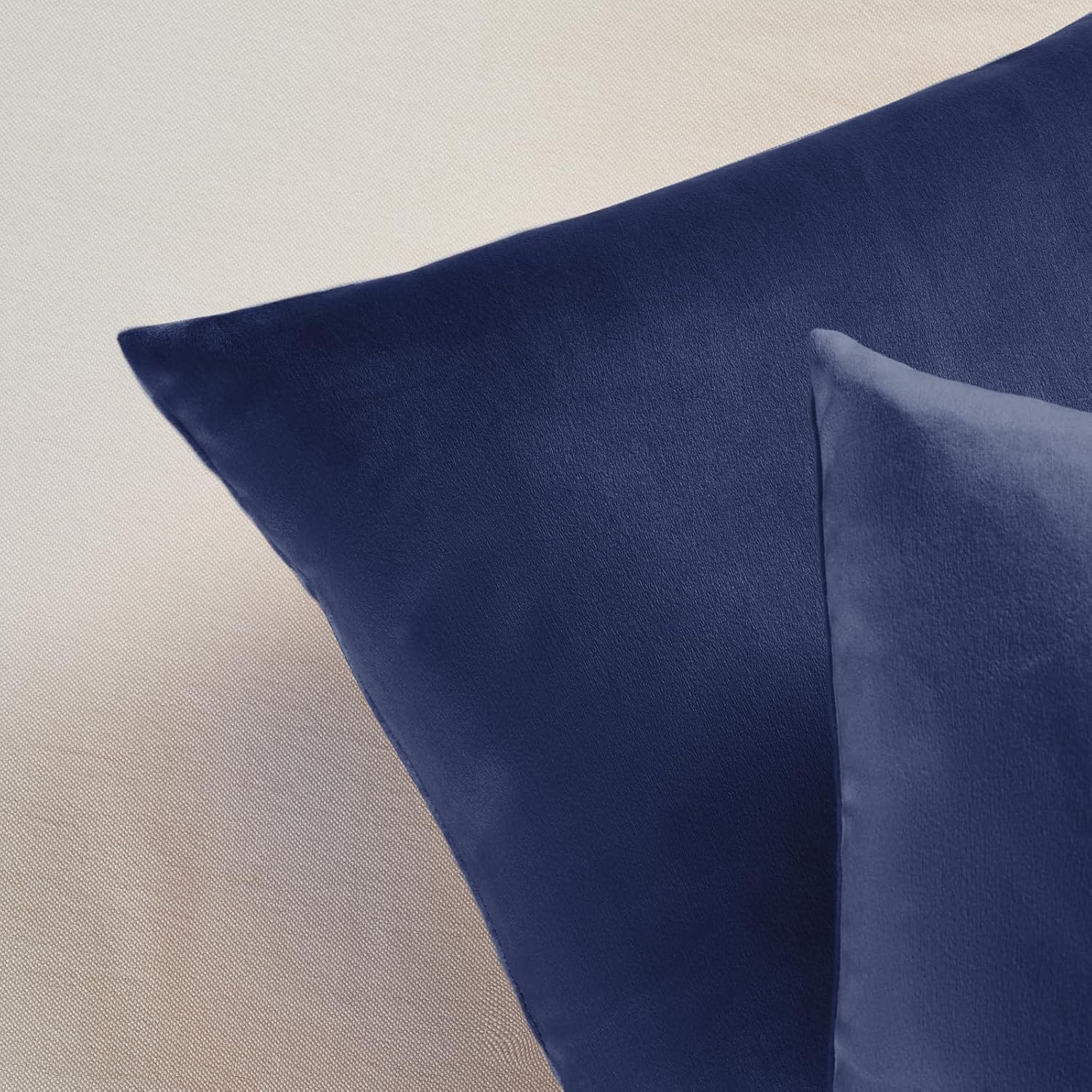 Edegen Navy Blue Velvet Throw Pillow Covers 20x20 Inch Pack of 2 Soft Decorative Square Cushion Covers Modern Luxury Home Decor for Sofa…