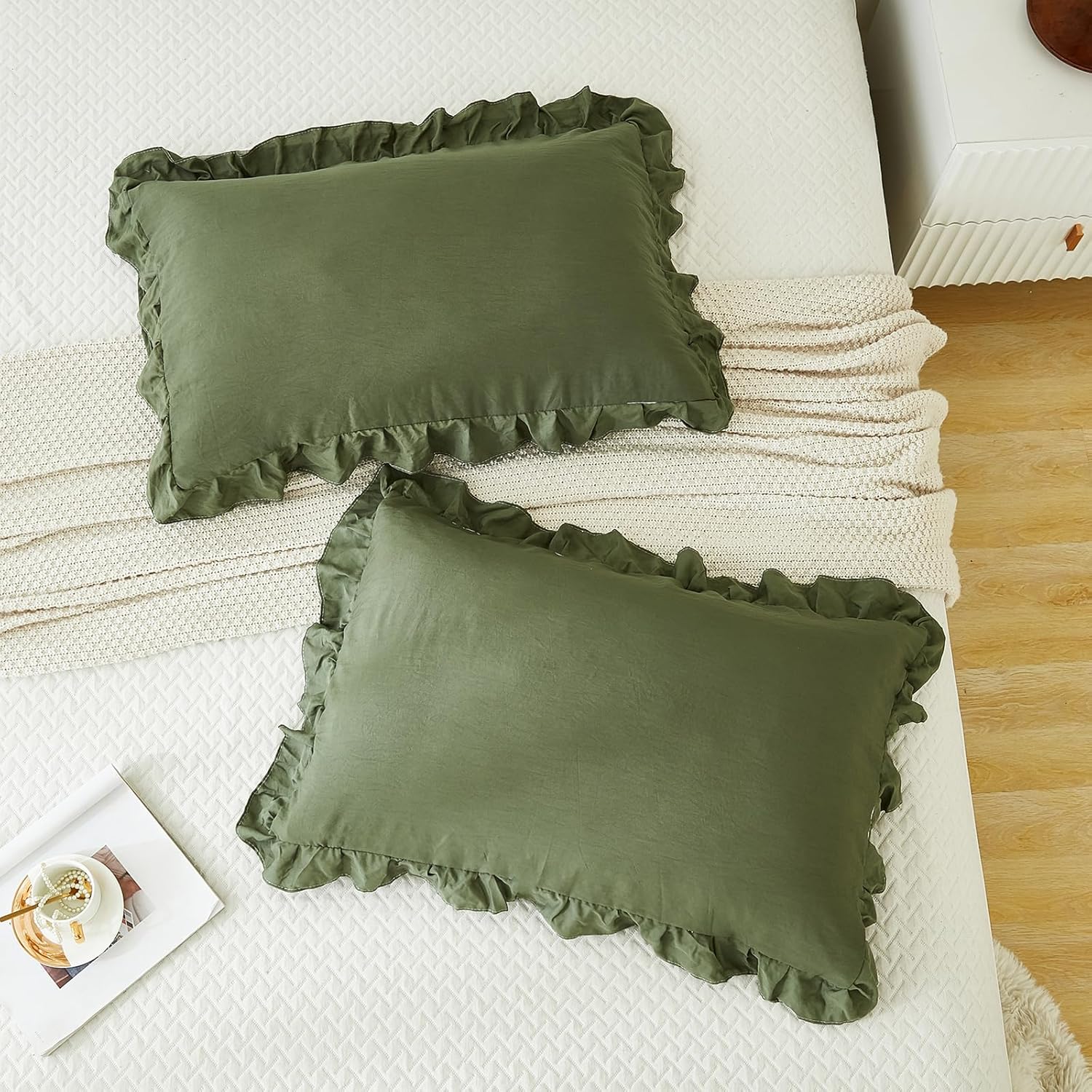 Merryword Shabby Chic Olive Green Ruffled Fringe Set of 2 Pillowcases - King (20''x36'') Green