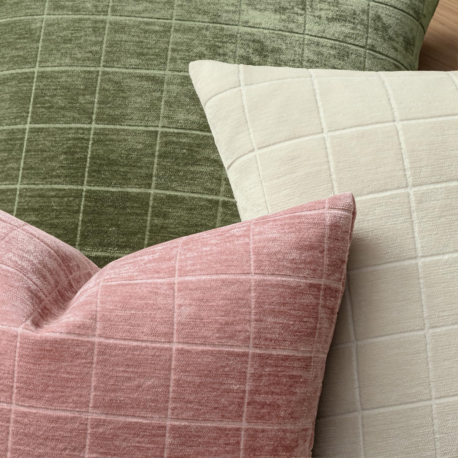 Miulee Valentines Decorative Chenille Throw Pillow Covers Vintage Plaid Couch Pillows 18x18 Inch Set of 2 Boho Farmhouse Cushion Covers Mod…