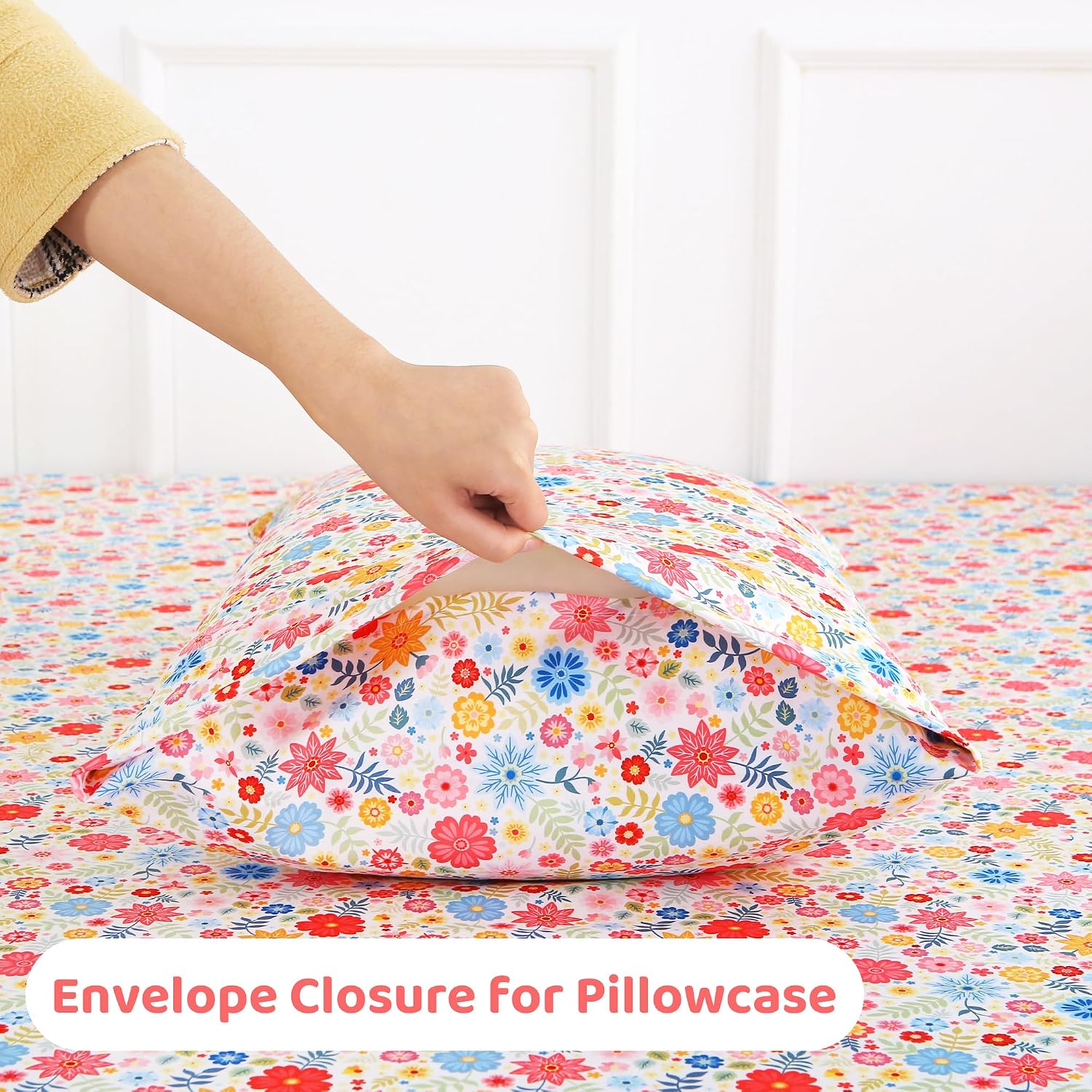 mooreeke Cozy Floral Microfiber Printed Floral Queen Sheet Set - Soft & Breathable Colorful Flower Custers Bed Sheets with Extra Deep Pocke…