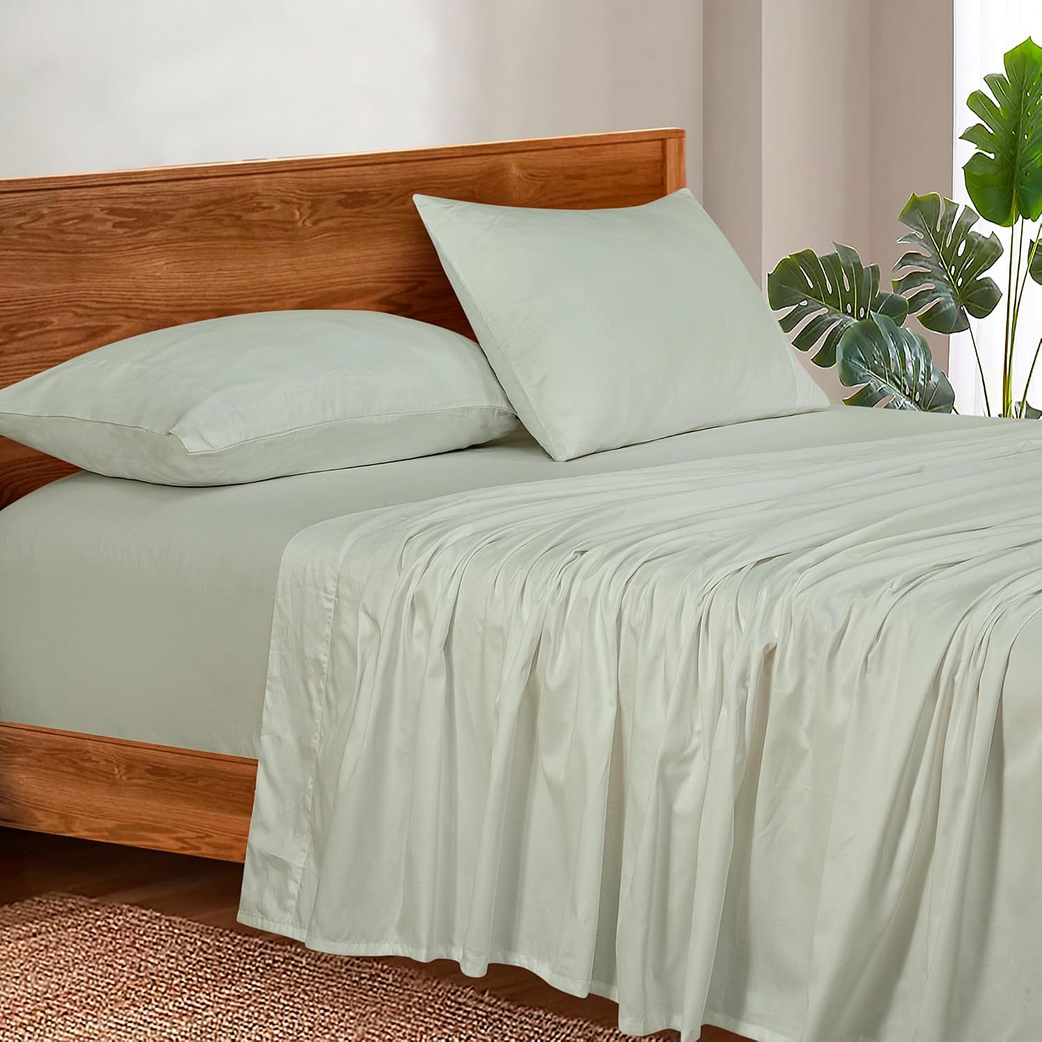 Royalelinens ROYALE LINENS 300 Thread Count 100% Long Staple Combed Cotton Sheet Set - 4 Piece King Bed Sheets - 1 Fitted, 1 Flat & 2 Pillo…
