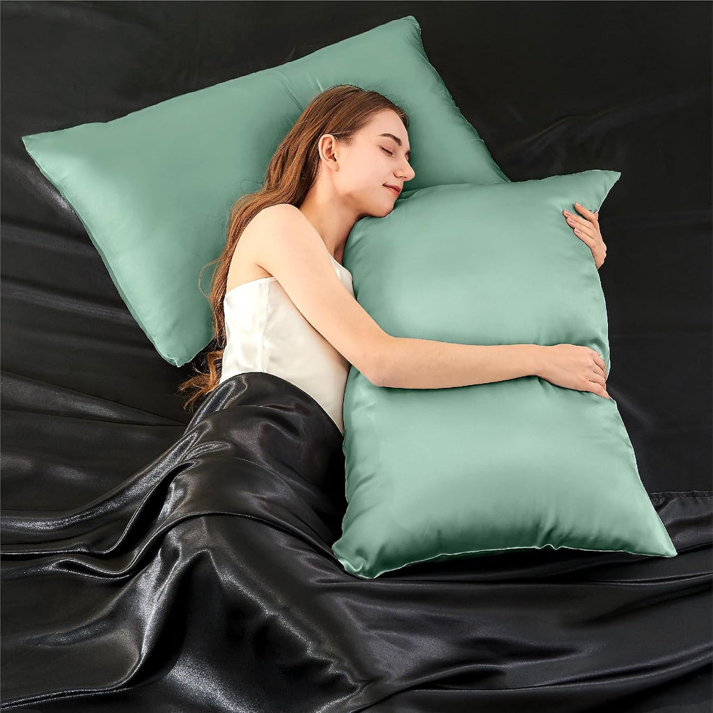 Infiixso Mulberry Silk Pillowcase for Hair and Skin, Silk Pillow Cases Standard Size with Hidden Zipper 20x26 Inches, Super Smooth and Soft…