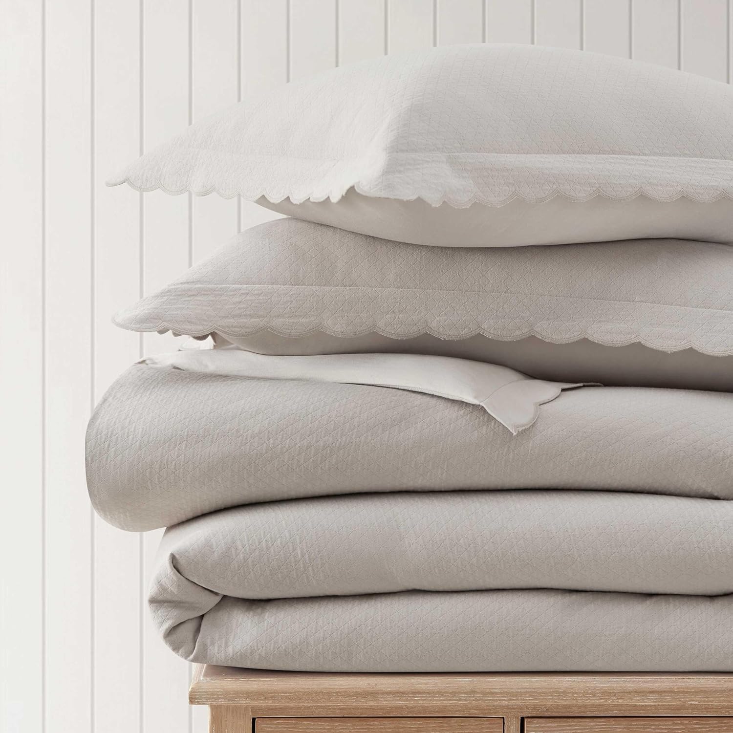 MarthaStewart Martha Stewart - Queen Duvet Cover Set, 100% Soft Cotton Blend Bedding, Corner Ties & Button Closure, 3 Piece Bed Set with Ma…
