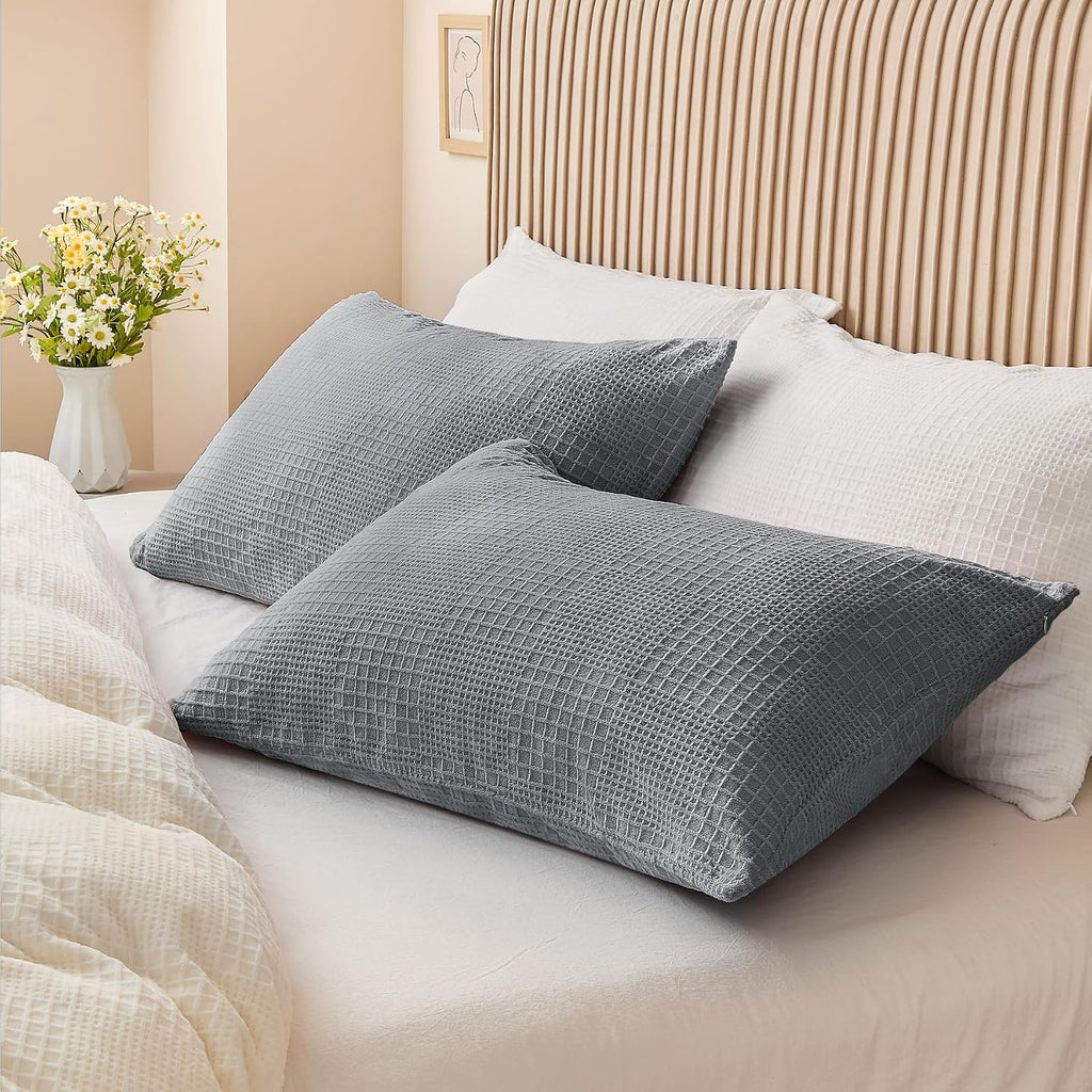 Bedelite Flannel Pillow Cases Queen Size Set of 2, Decorative Waffle Weave Fleece Pillowcasess with Zipper for Bedroom, Sofa, Luxury Cozy P…