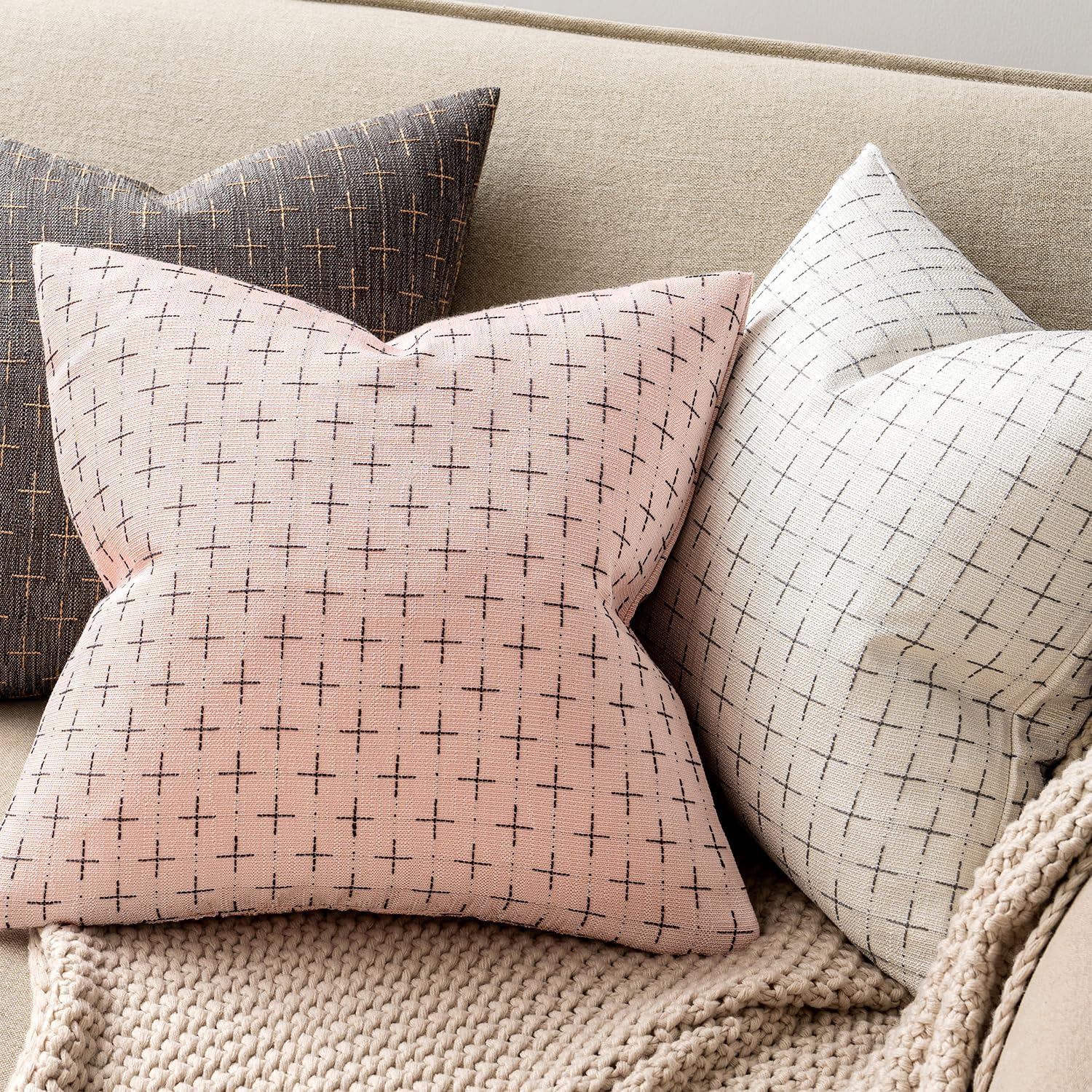 MIULEE Pack of 2 Cute Decorative Burlap Linen Valentine Throw Pillow Covers Farmhouse Pillowcases Modern Rustic Woven Textured Cushion…