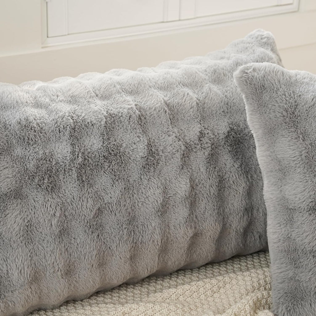Uhamho Set of 2 Faux Fur Pillowcases, Luxury Bubble Waffle Carved Plush King Size Pillow Shams Soft and Furry, Zipper Closure (Gray, 20"x36…