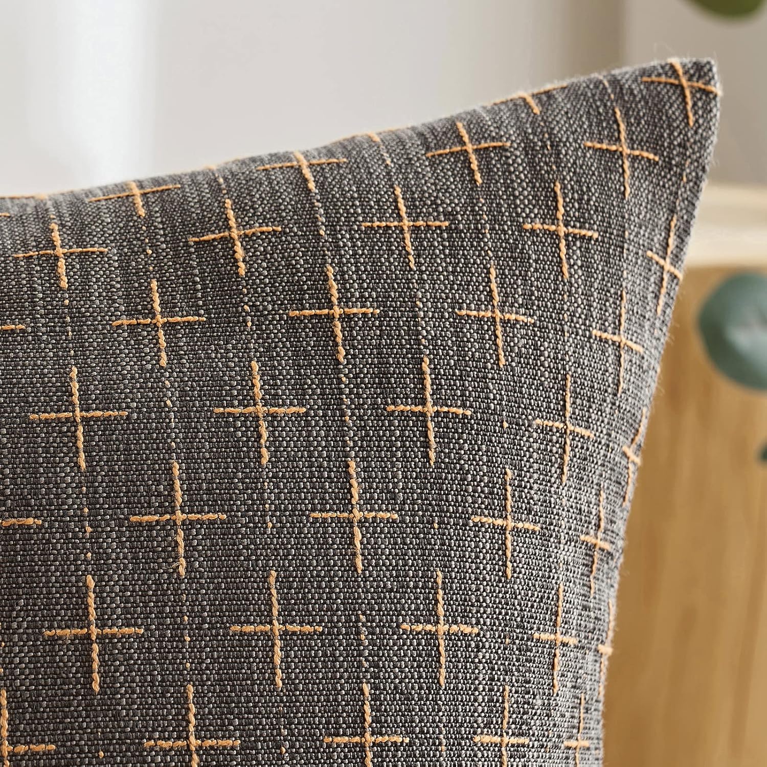 MIULEE Pack of 2 Decorative Burlap Linen Throw Pillow Covers Modern Farmhouse Pillowcase Rustic Woven Textured Cushion Cover for Sofa…