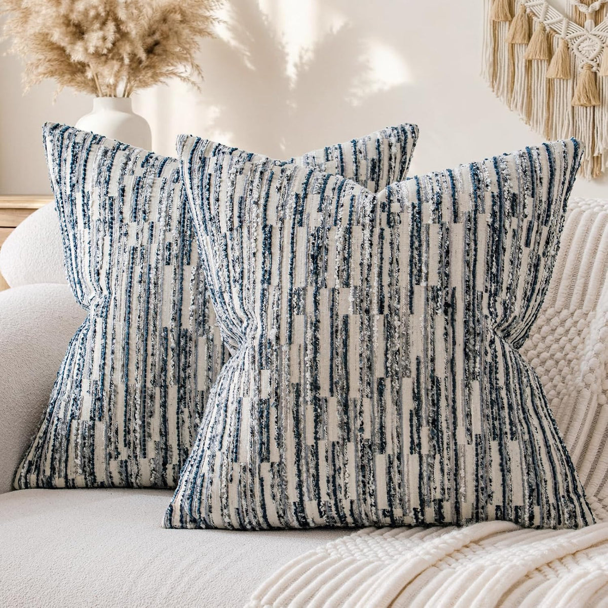 26"L x 26"W polyester throw pillow accessories in Blue