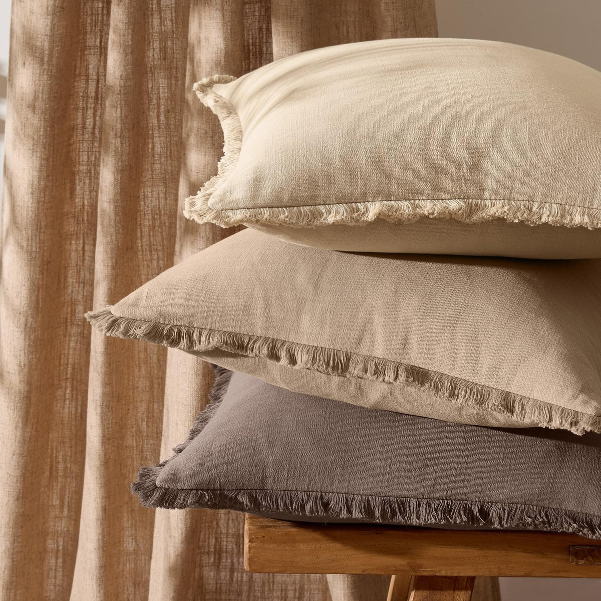 18"L x 18"W cotton throw pillow accessories in Beige, alternate view 7
