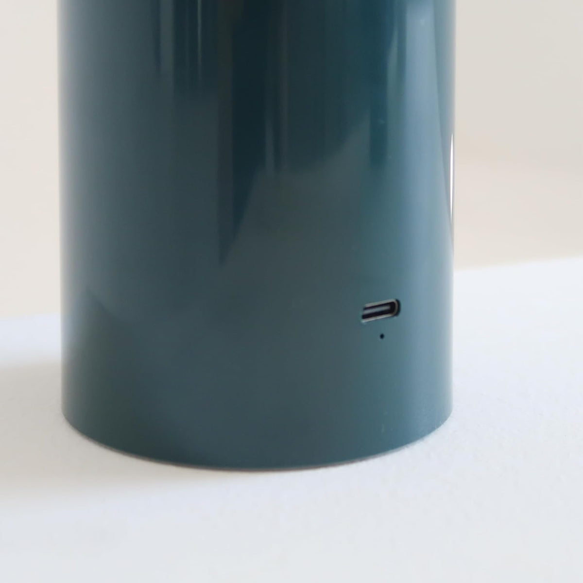 7.48"D x 7.48"W x 10.24"H plastic table lamps, alternate view 8