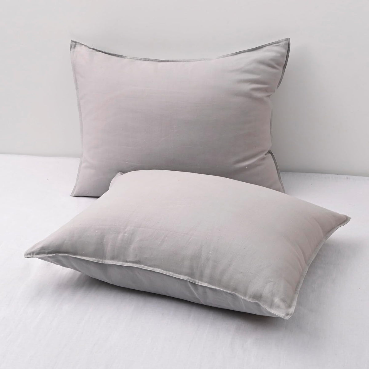 Standard linen pillowcases, alternate view 2
