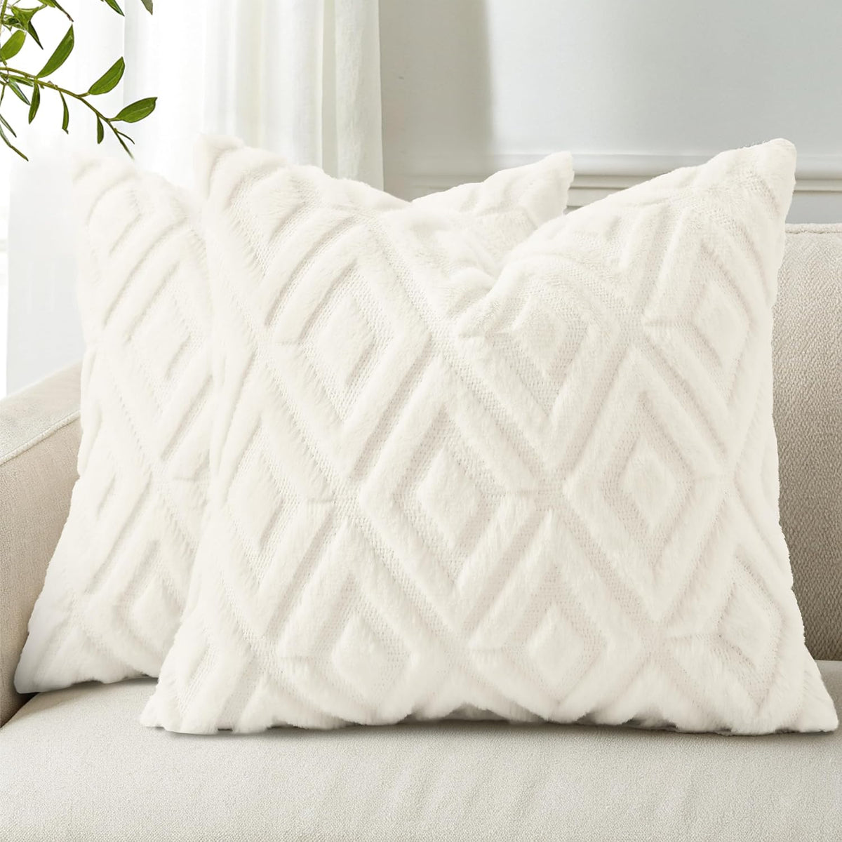 24"L x 24"W polyester throw pillow accessories in Cream White