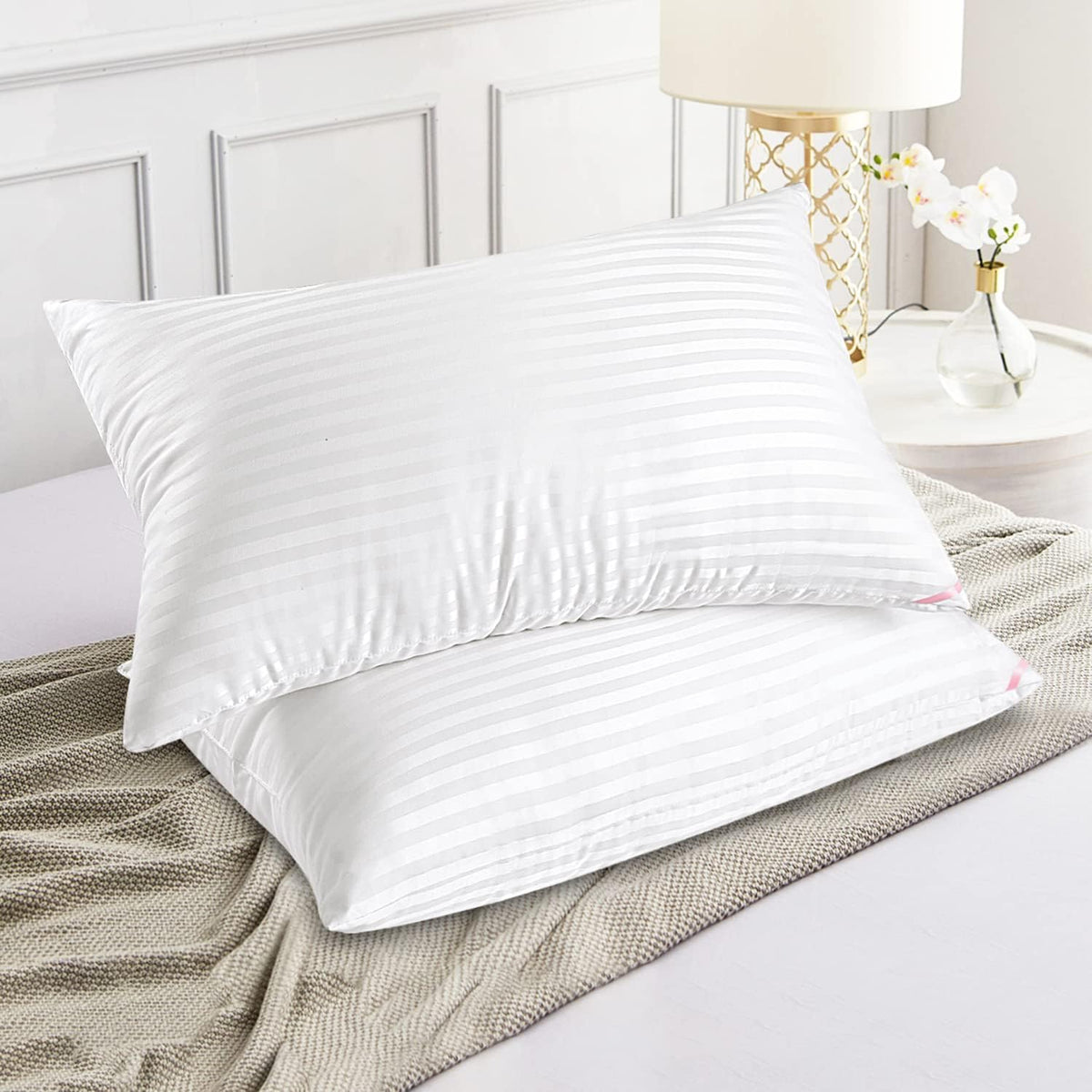 Queen polyester pillows in White, alternate view 6
