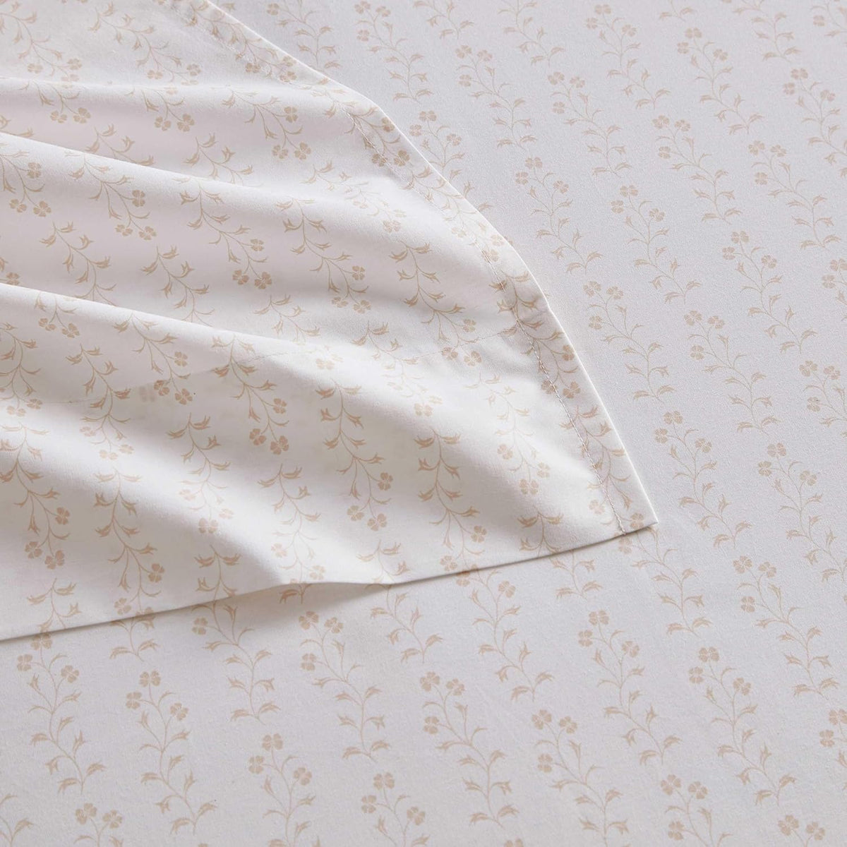 Queen cotton bedding sets in Ditsy Vine Pink, alternate view 6