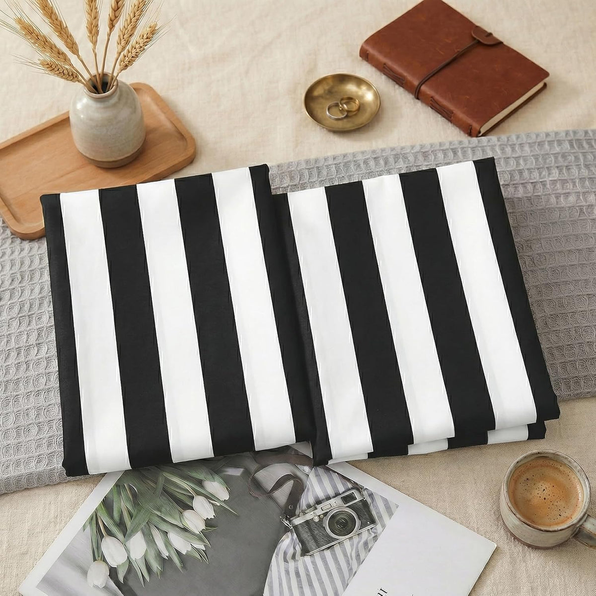 King (20''x36'') cotton pillowcases, alternate view 7