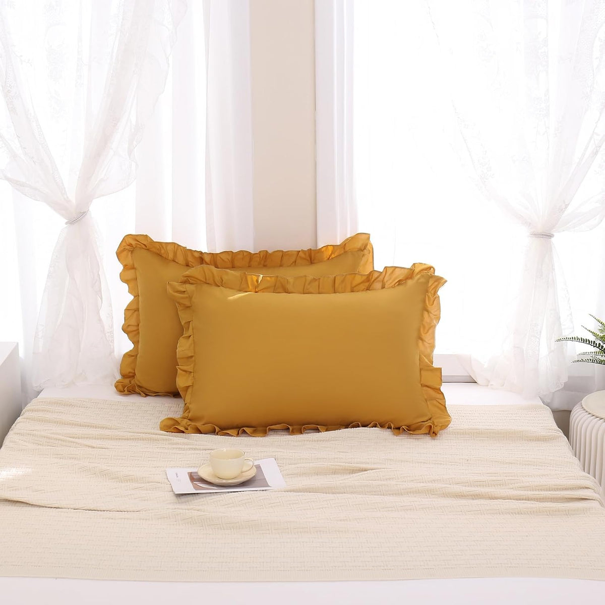 King (20''x36'') polyester pillow shams, alternate view 6