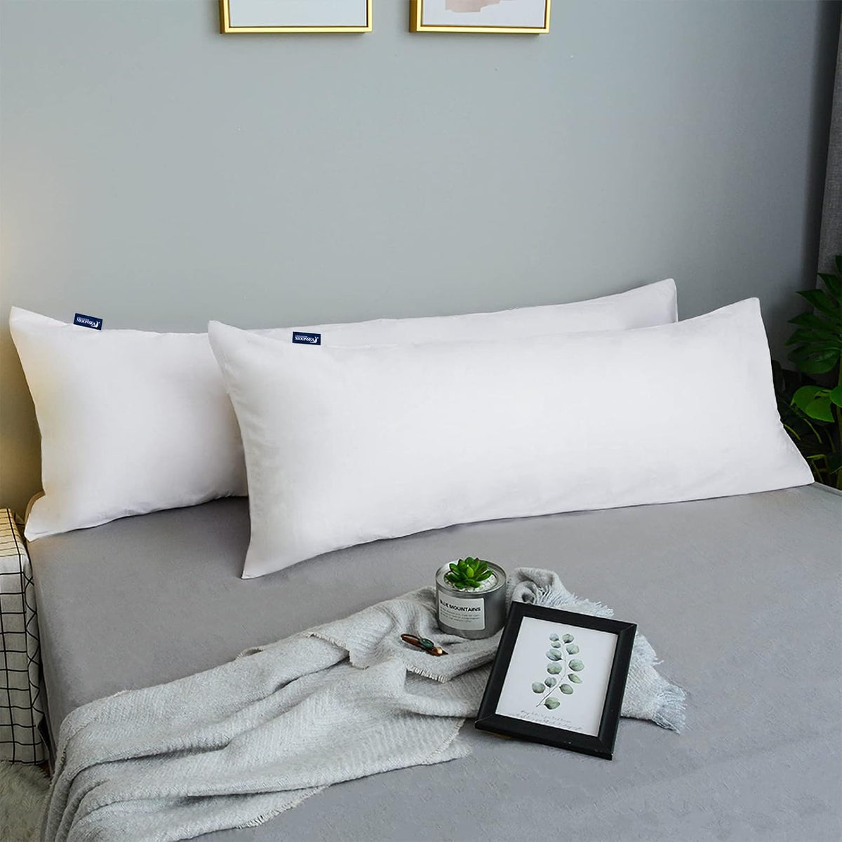 Body pillowcases in White, alternate view 6