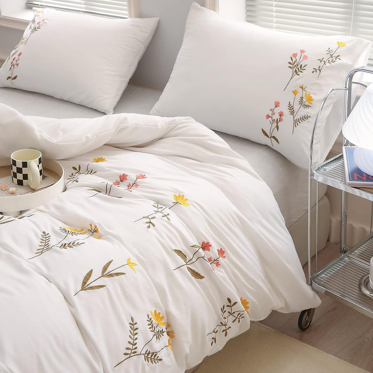 Queen, 20" x 30" microfiber pillowcases, alternate view 3