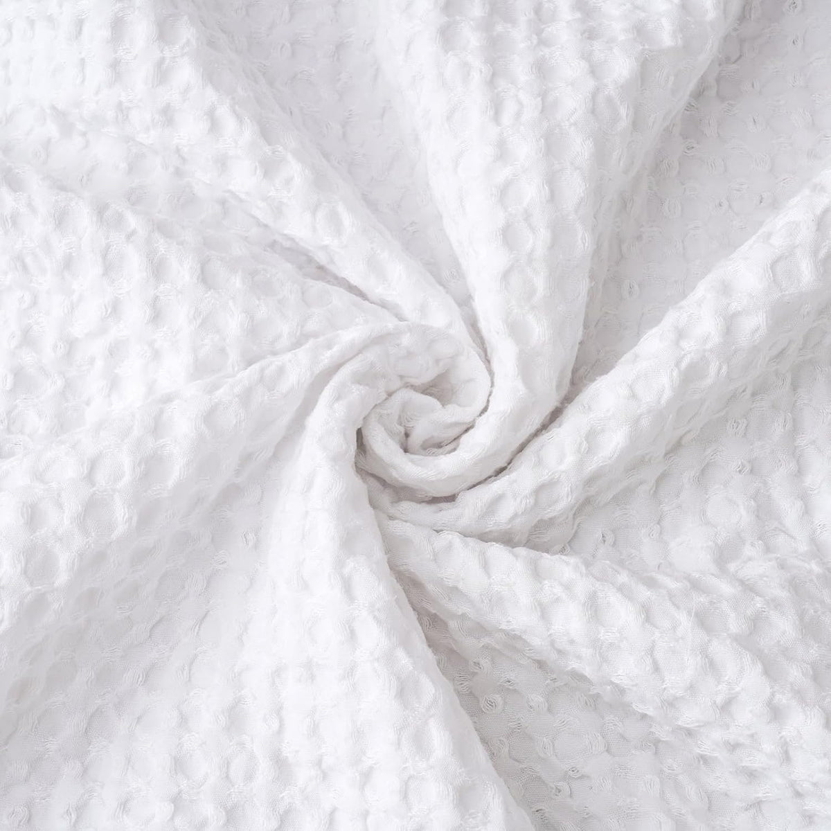 26"L x 20"W polyester pillow shams in White, alternate view 8