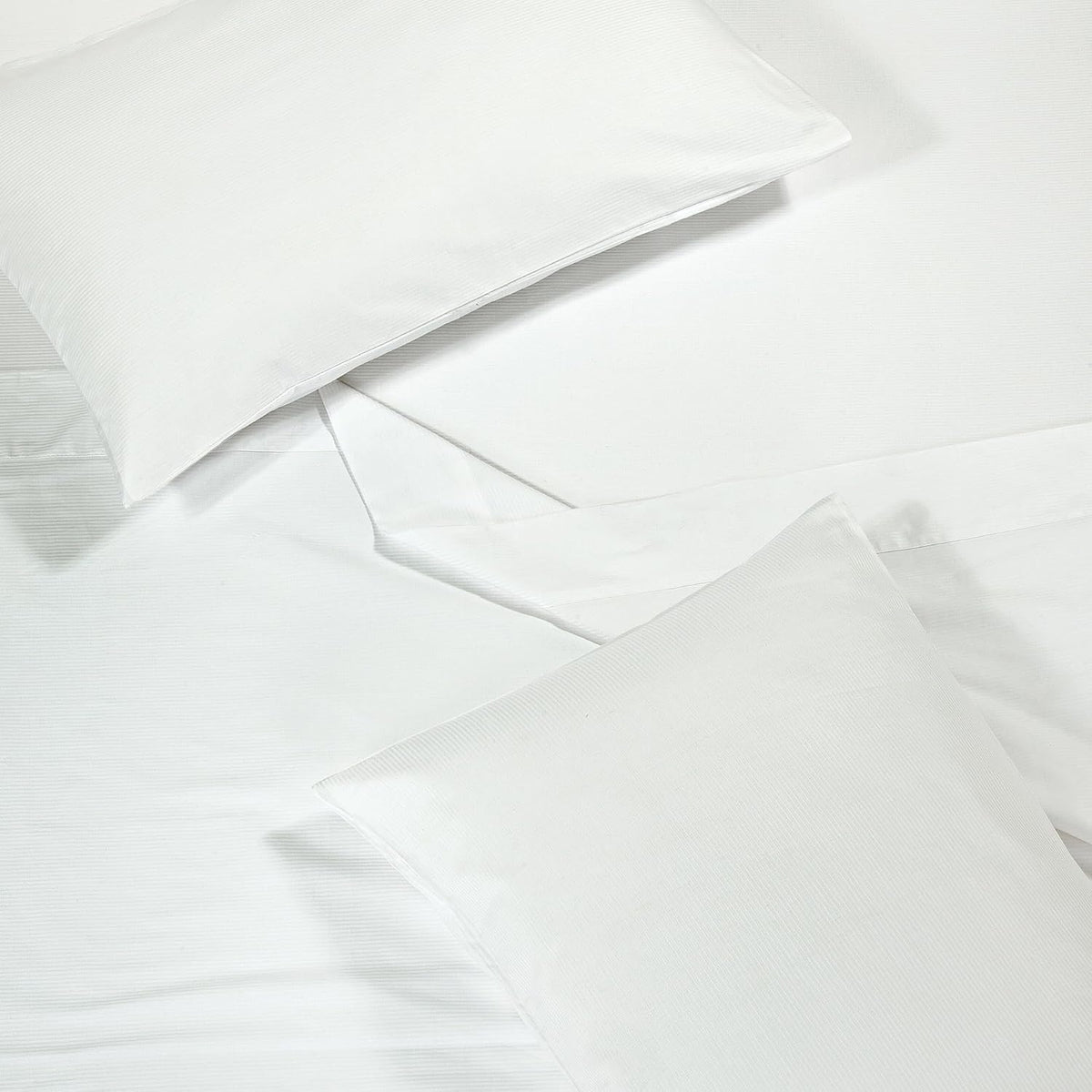 Full cotton bedding sets in Narrow Stripe White, alternate view 4