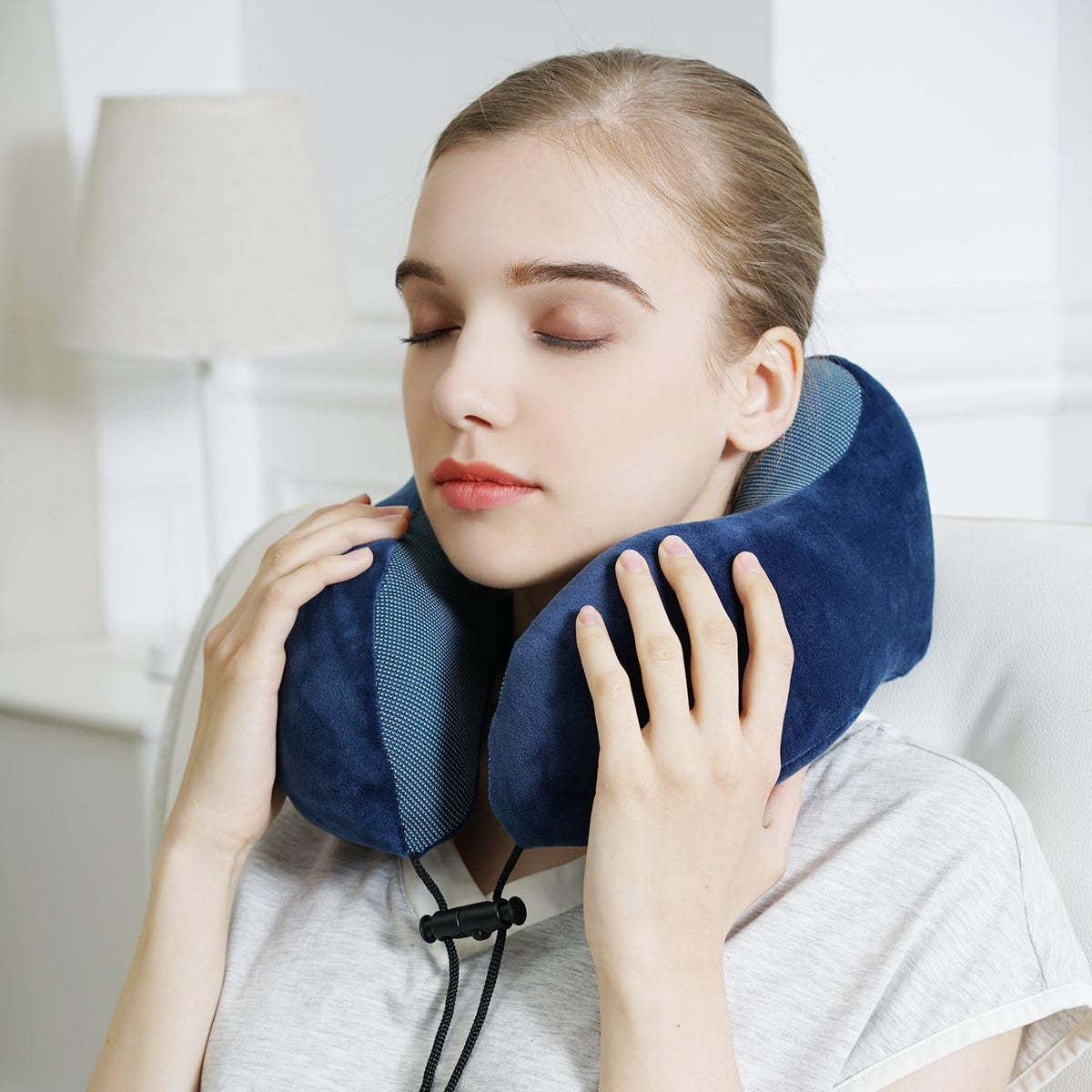 memory foam travel pillows in Dark Blue, alternate view 3
