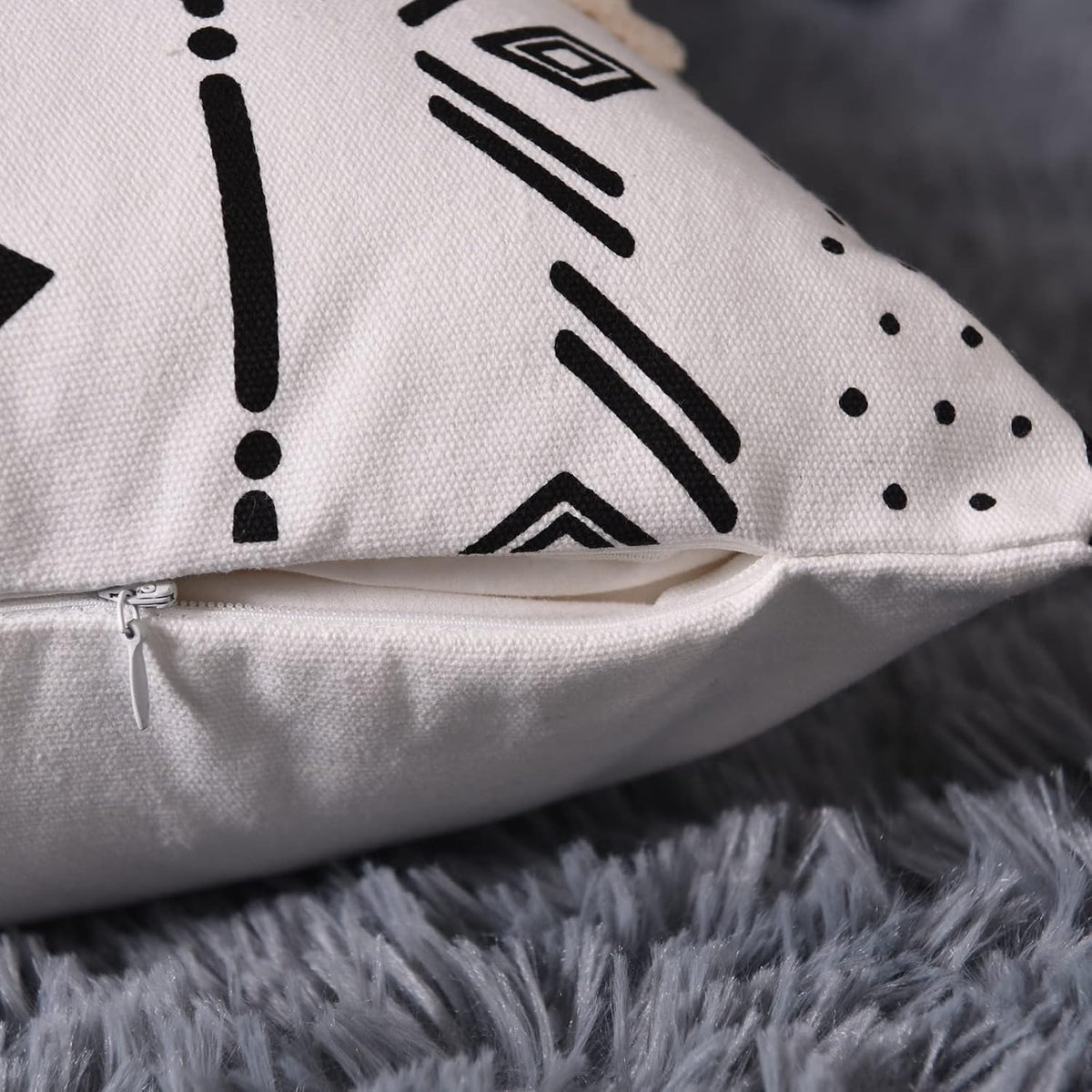 18"L x 18"W cotton throw pillow accessories in Black/White, alternate view 7